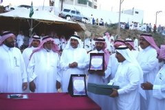 199-topaz-low-resolution-2x-faceai